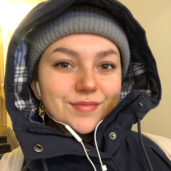 Meet your Posher, Ash - Picture 1 of 1